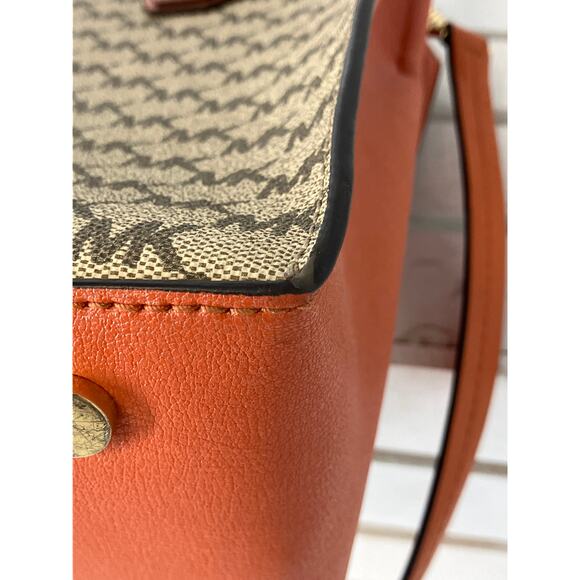 MICHAEL KORS, SIGNATURE PRINT SAFFIANO LEATHER CROSSBODY BAG - Picture 15 of 16